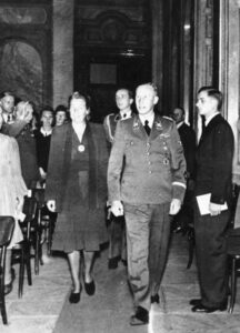Heydrich con su esposa Lena